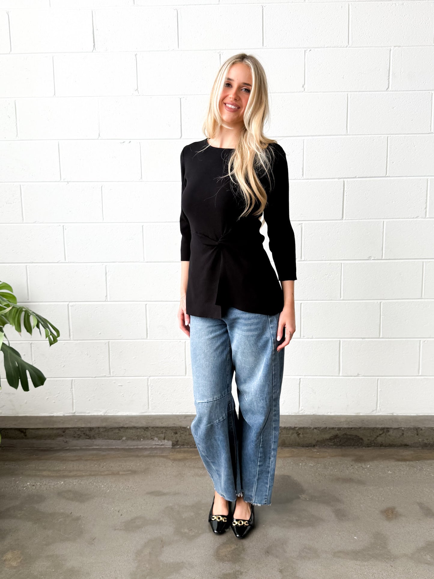 TWIST DETAIL KNIT BLACK