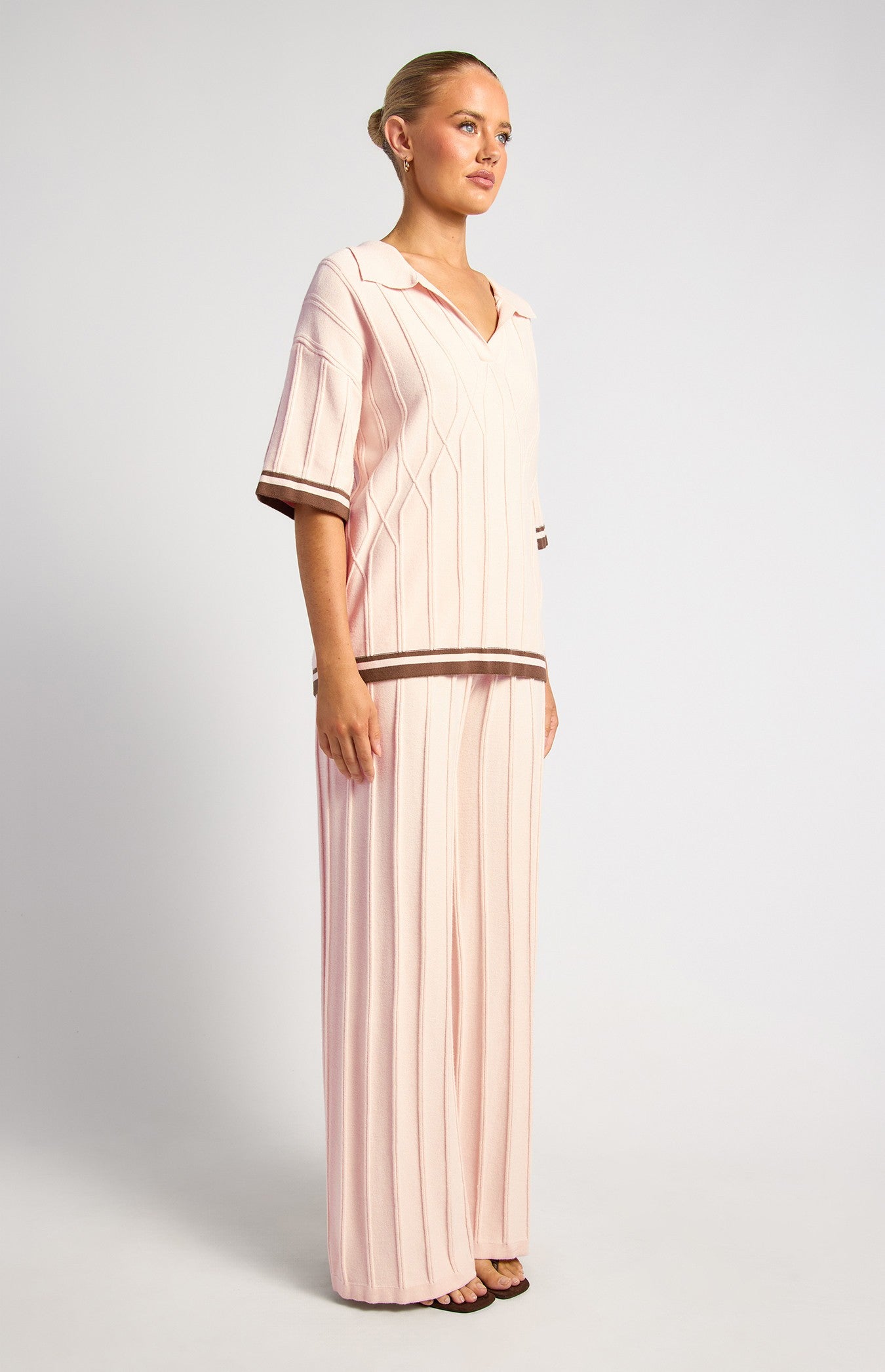 Raised Pattern Knit Pants