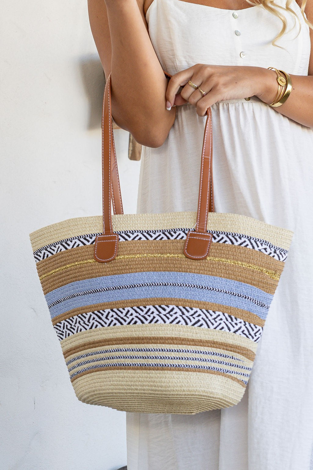 Bag with Contrast Strap