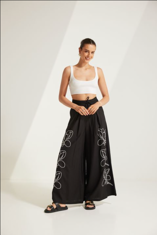 Avalynn Linen Wide Leg Pants